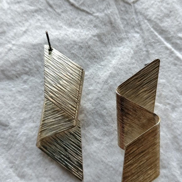 Lightning Bolt Style Silver Art Deco Earrings - Picture 2 of 3